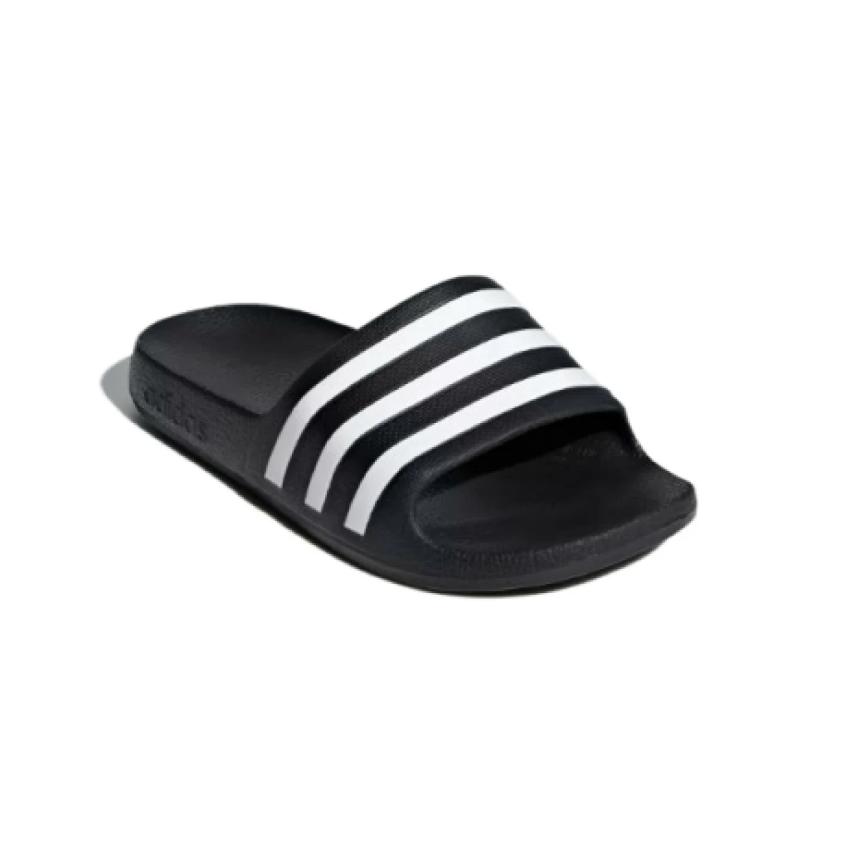 Juniorské šlapky (plážová obuv) ADIDAS Adilette Aqua Jr core black cloud white core black · záber 1