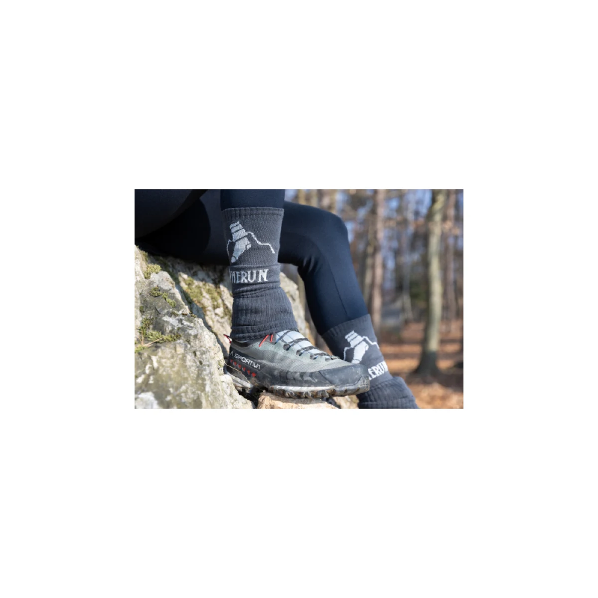 Turistické ponožky PHERUN Decent Black · záber 3