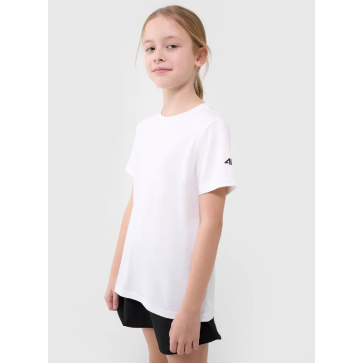 Dievčenská športová súprava 4F JUNIOR APPAREL SET F023-20S-DEEP BLACK · záber 3