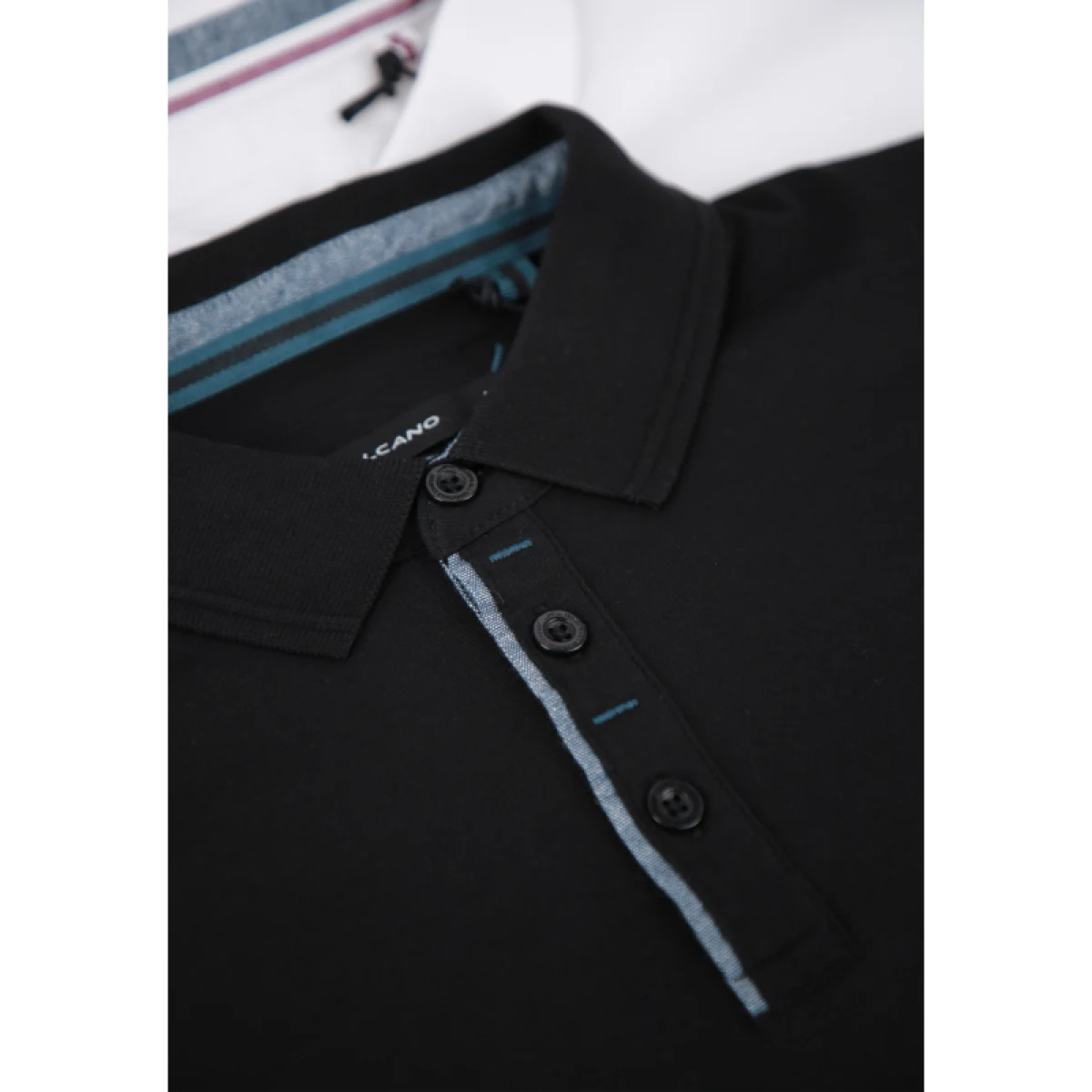 Pánske polo tričko s krátkym rukávom VOLCANO NIKOS-700-BLACK · záber 5