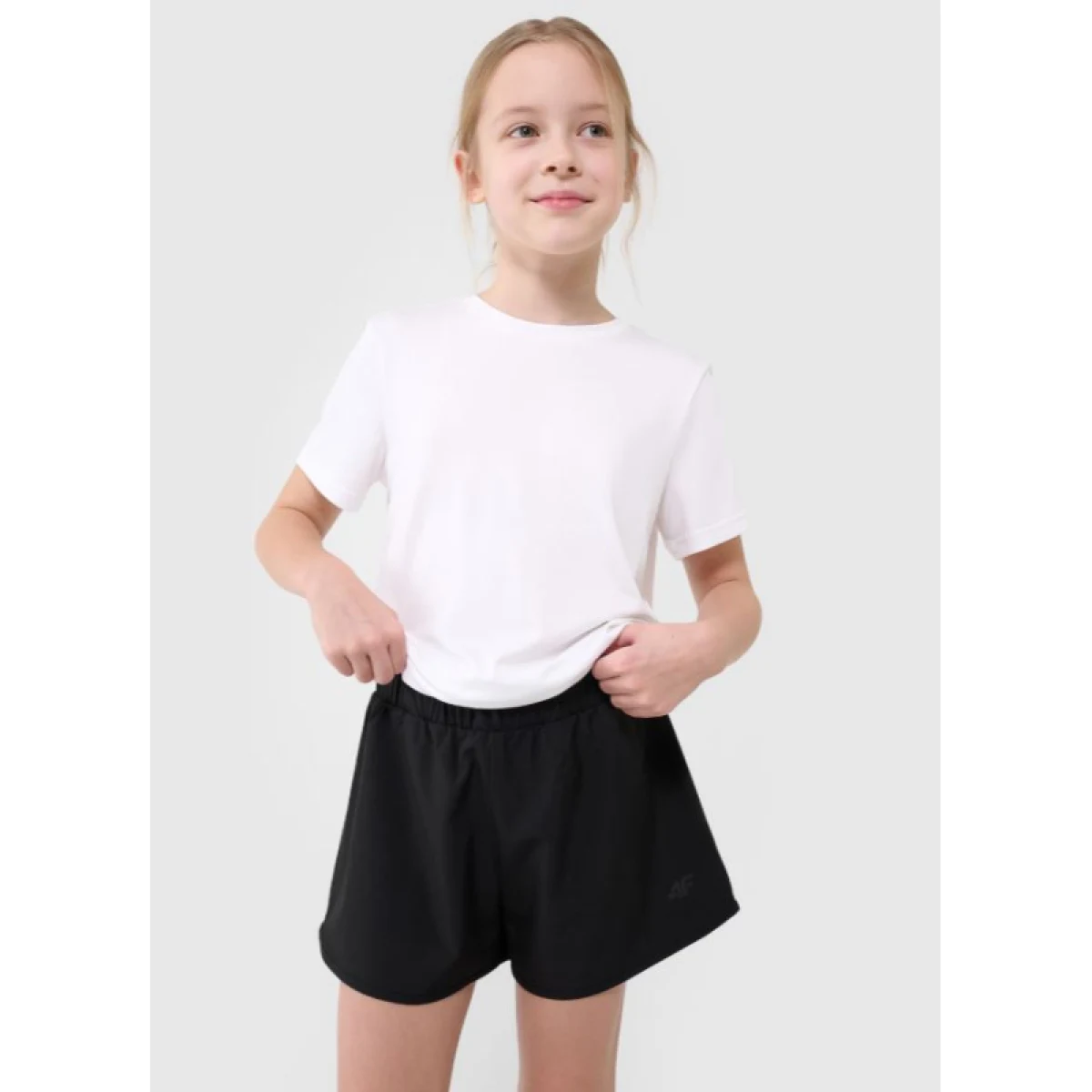 Dievčenská športová súprava 4F JUNIOR APPAREL SET F023-20S-DEEP BLACK · záber 2