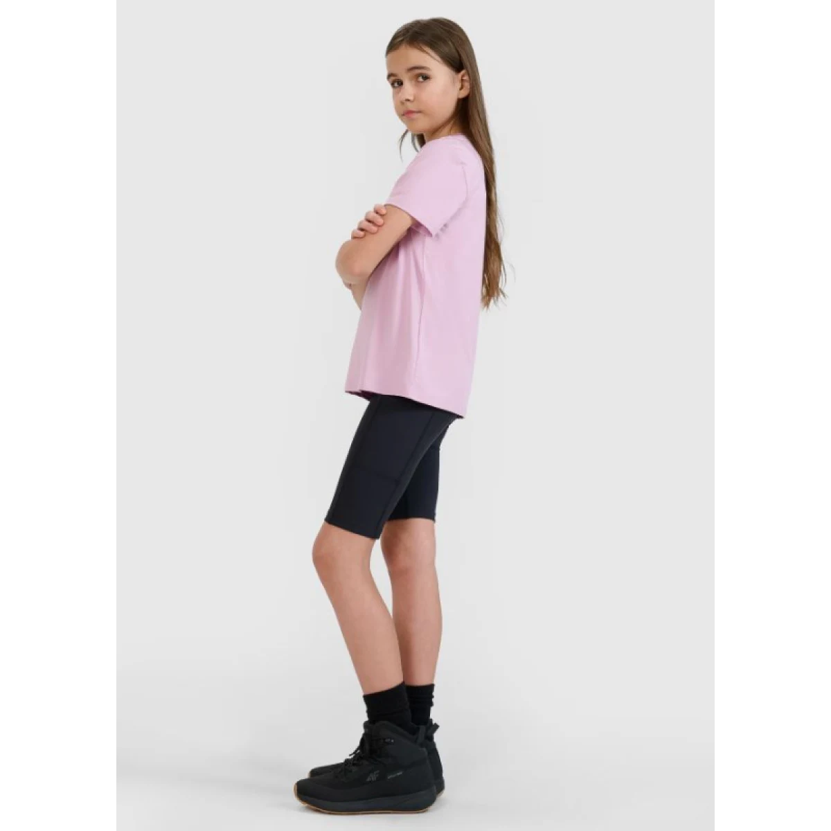 Dievčenské tréningové kraťasy 4F JUNIOR SHORTS FNK F0857-20S-DEEP BLACK · záber 3