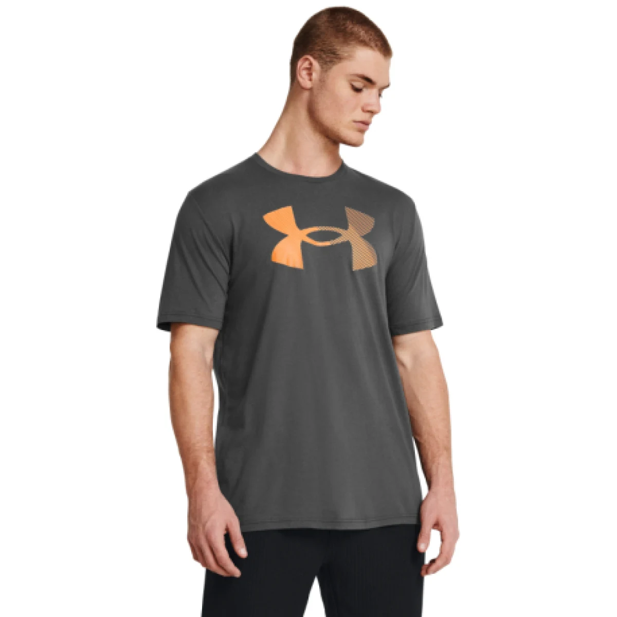 Pánske tričko s krátkym rukávom UNDER ARMOUR UA BIG LOGO FILL SS -GRY 025 · záber 1