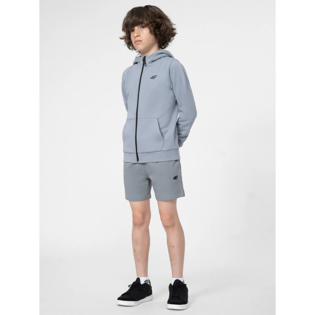 Chlapčenské teplákové kraťasy 4F JUNIOR SHORTS CAS M048-34S-LIGHT BLUE · záber 4