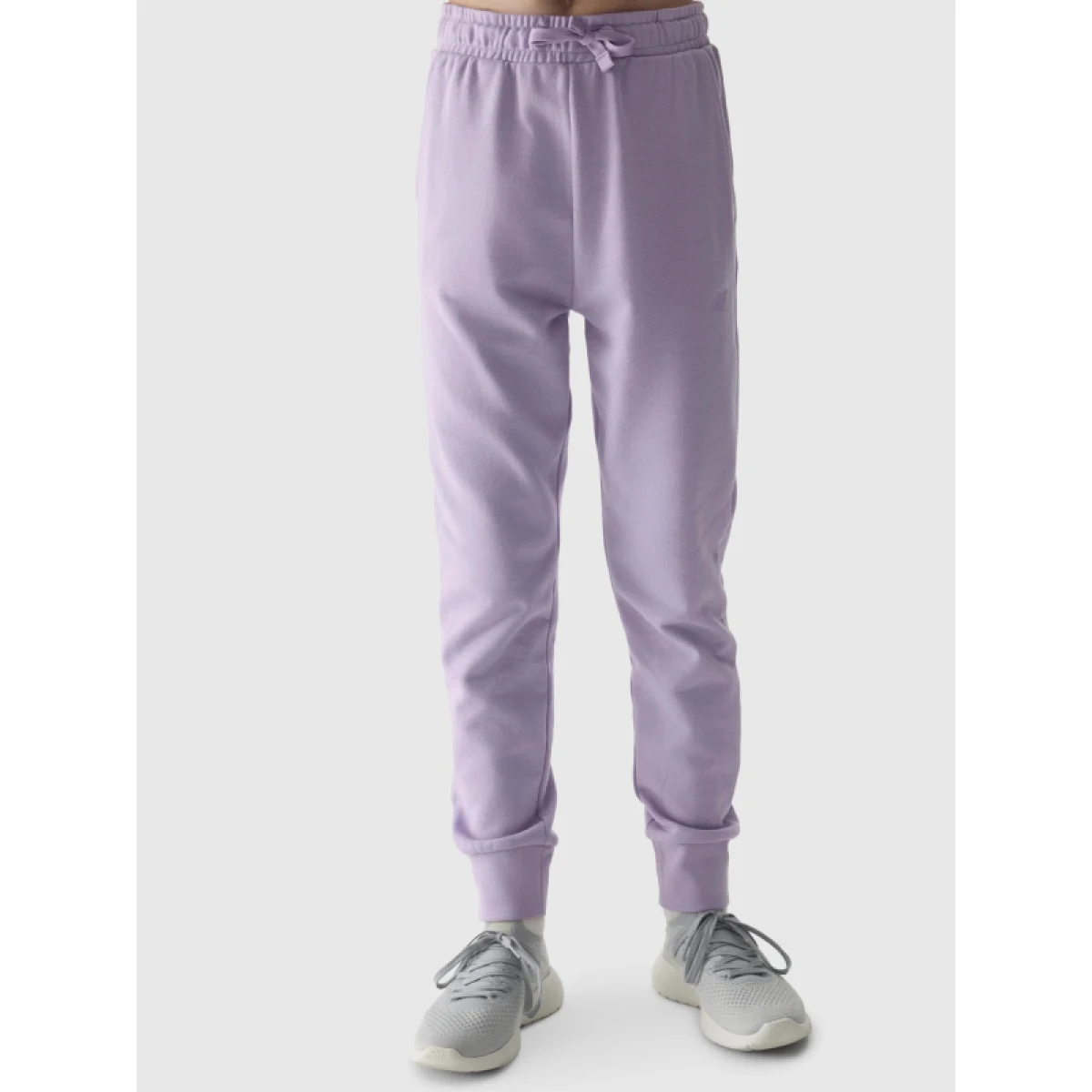 Dievčenské tepláky 4F JUNIOR TROUSERS-4FJWSS24TTROF587-52S-LIGHT VIOLET · záber 3