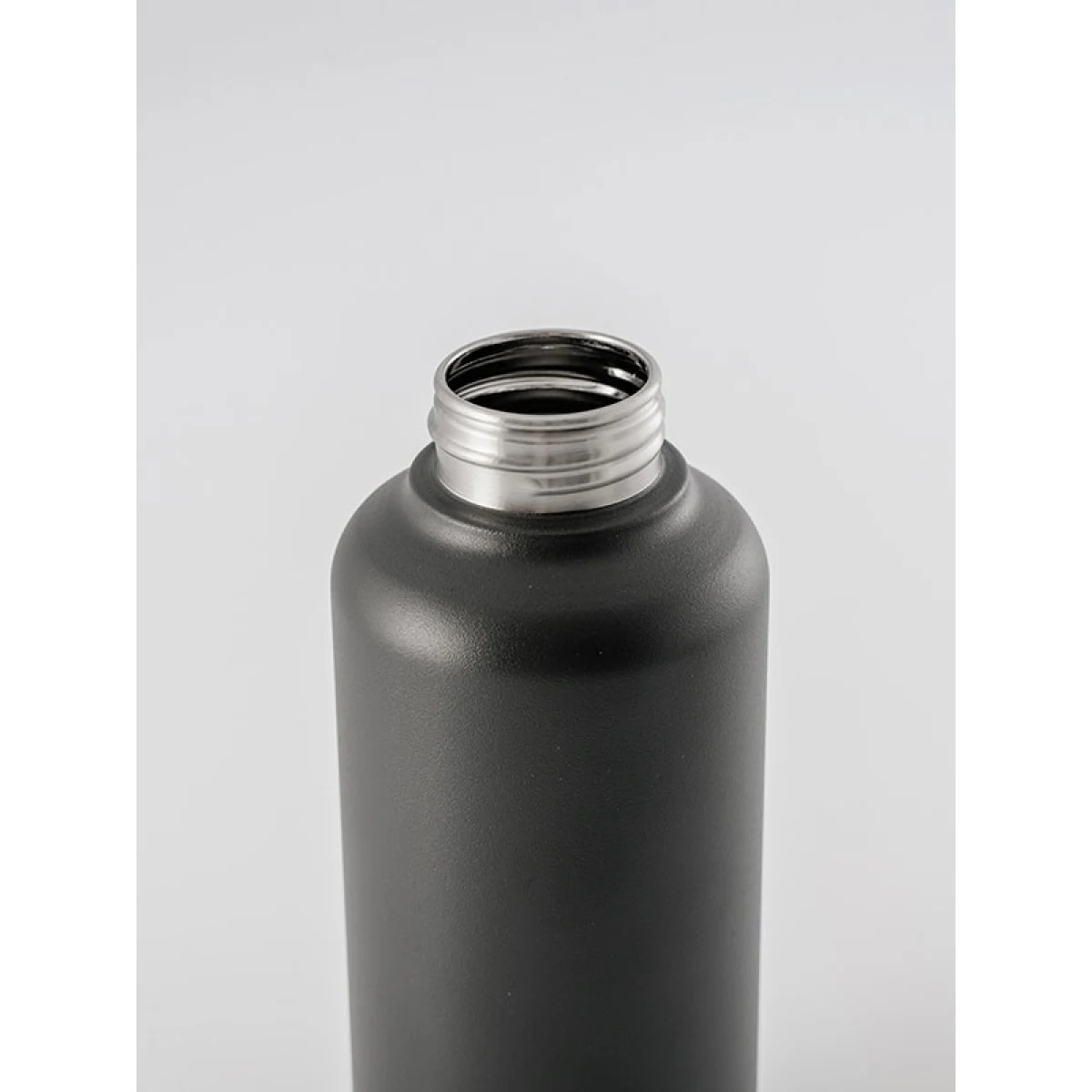 Fľaša EQUA TIMELESS Dark, 1000 ml · záber 2