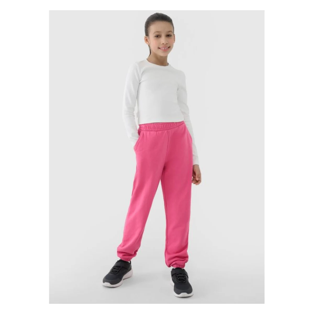 Dievčenské tepláky 4F JUNIOR TROUSERS CAS F0950-54S-PINK · záber 3