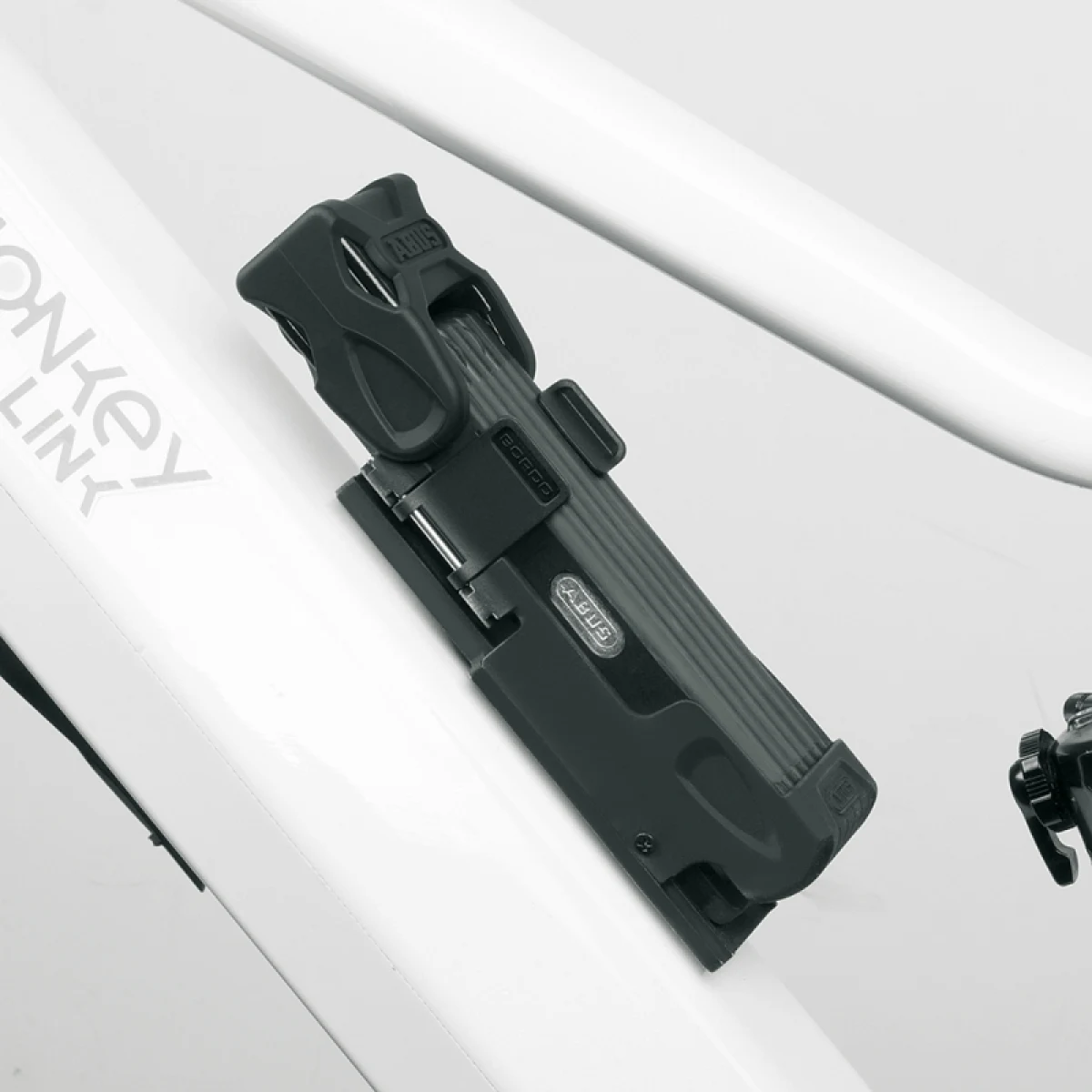 Držiak na bicykel SKS GERMANY MonkeyLink ABUS BordoMount · záber 2