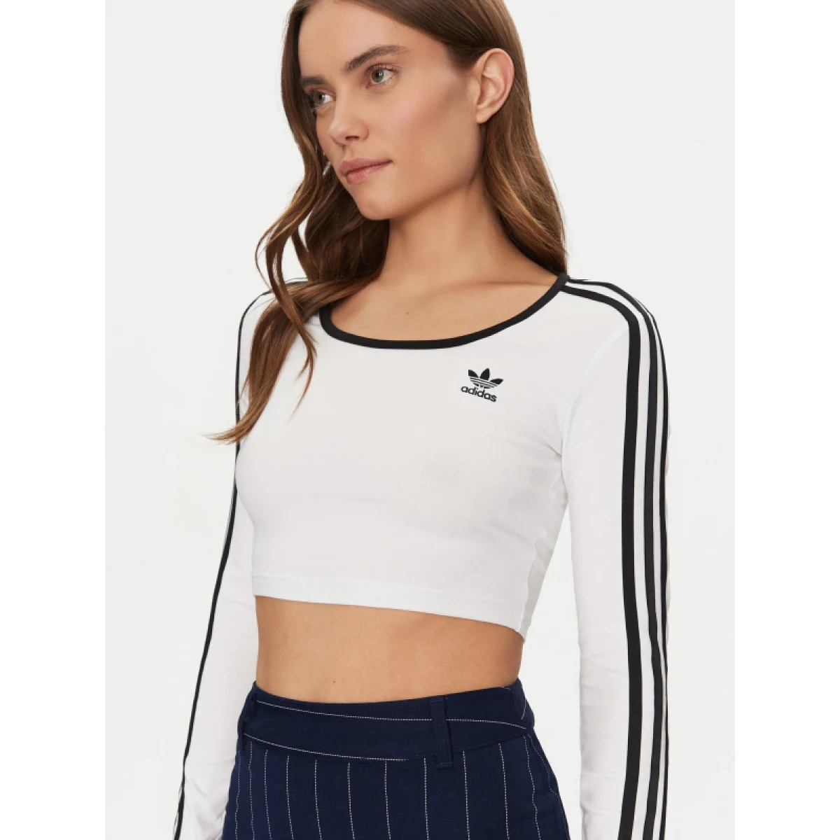 Dámske tričko s dlhým rukávom ADIDAS ORIGINALS 3S LS CROP-WHITE · záber 5