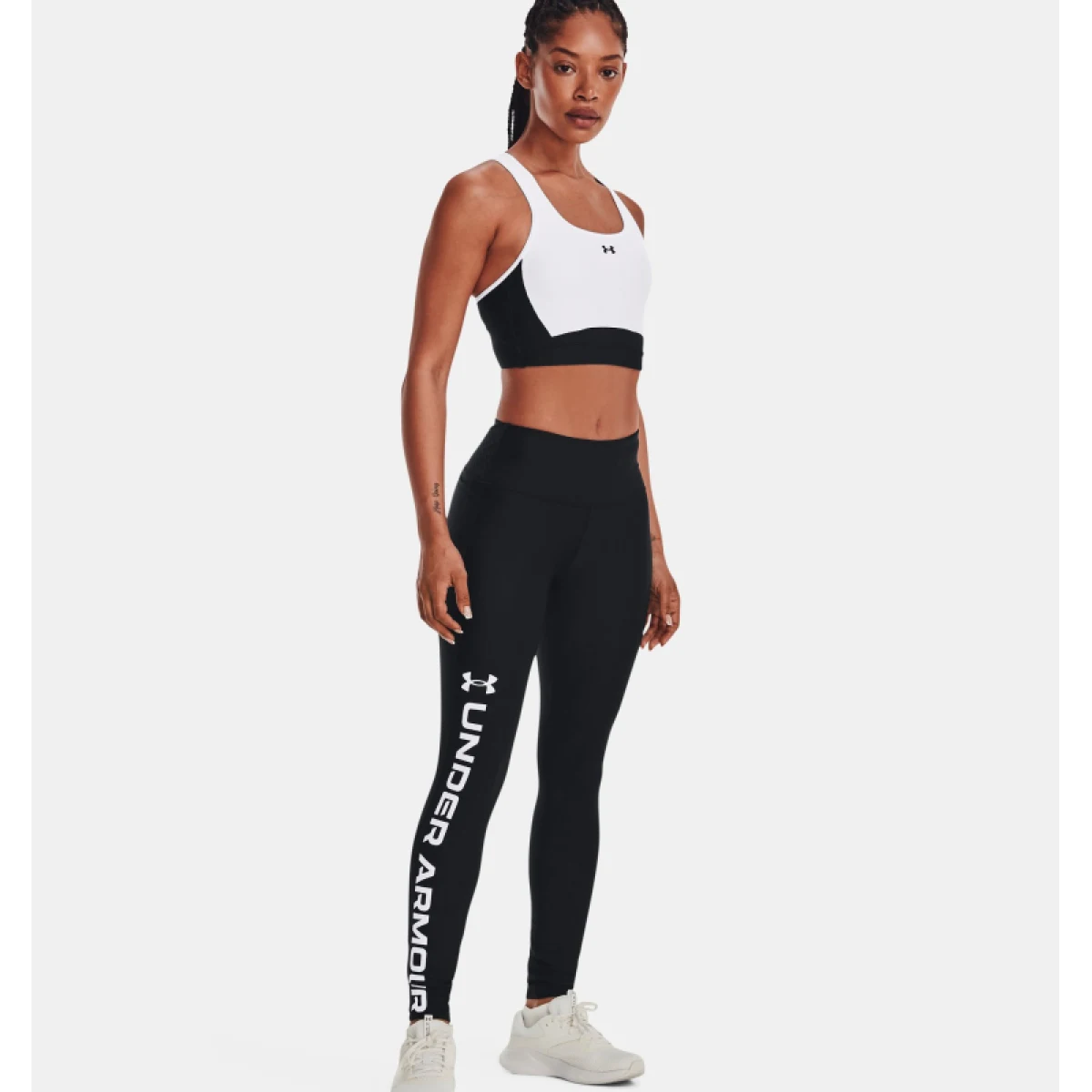Dámske kompresné legíny UNDER ARMOUR Armour Branded Legging-BLK-1376327-001 · záber 4