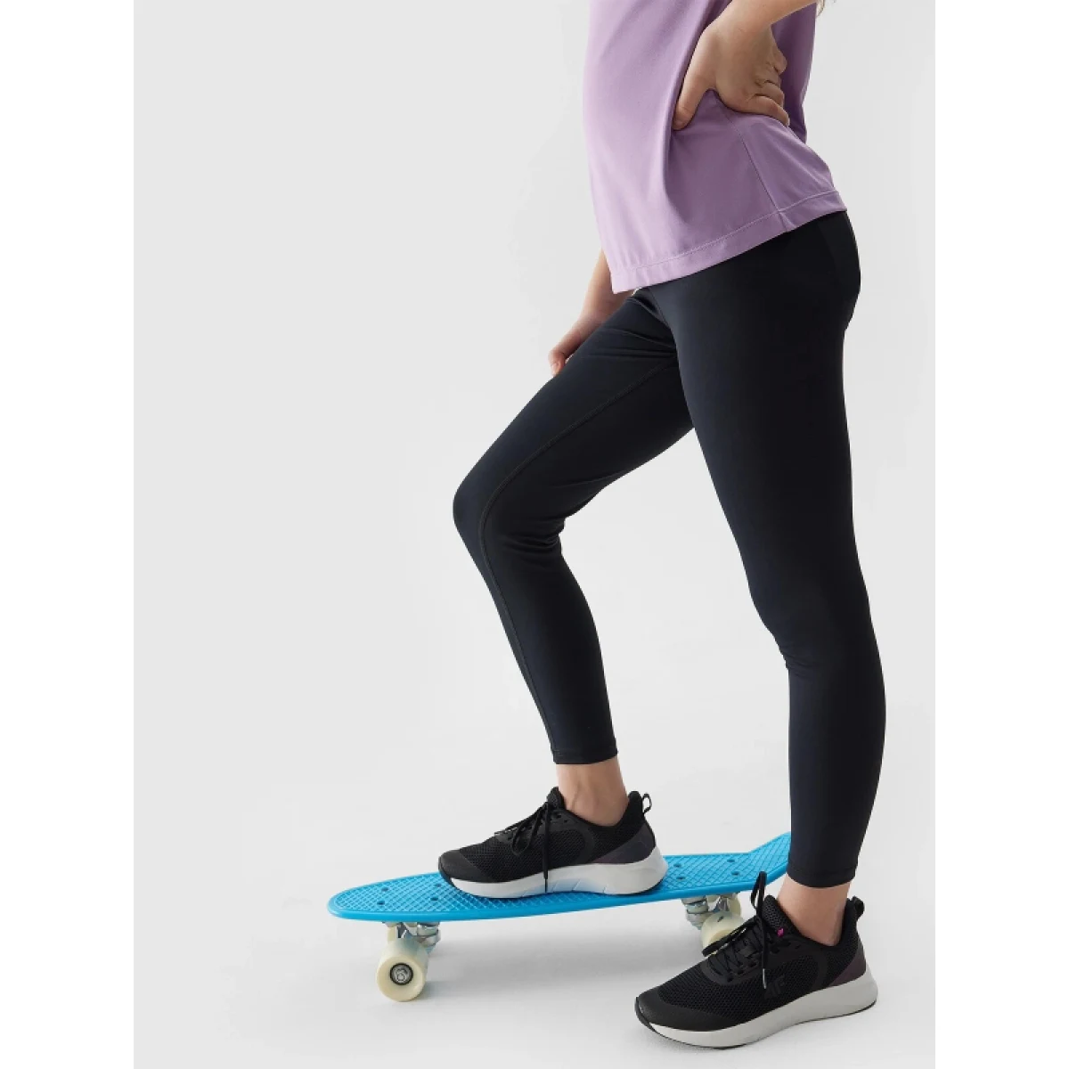 Dievčenské legíny 4F JUNIOR TIGHTS FNK-4FJWSS24TFTIF223-20S-DEEP BLACK · záber 2