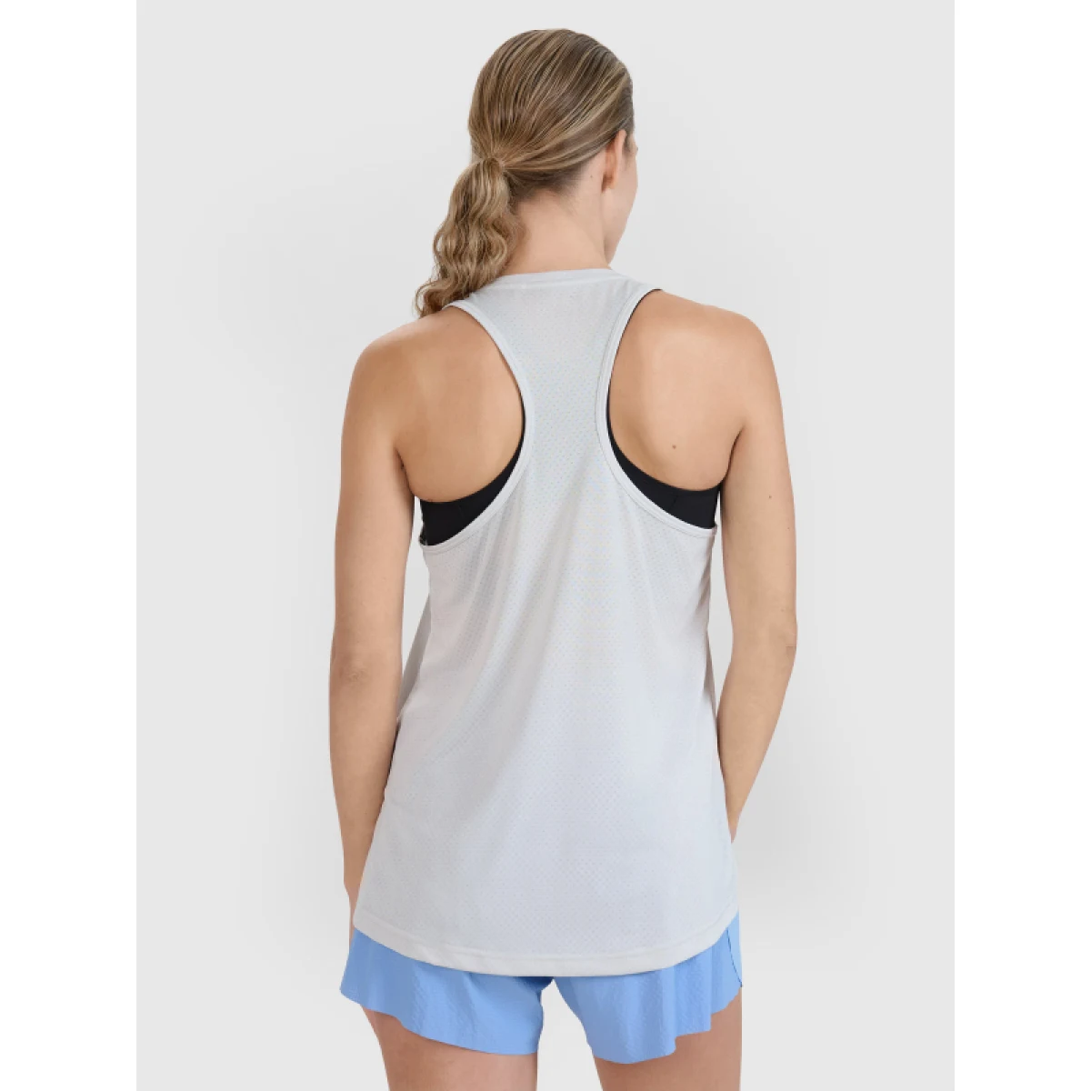 Dámske bežecké tričko bez rukávov 4F SLEEVELESS FNK-WSS25TFSLF427-27S-COLD LIGHT GREY · záber 5