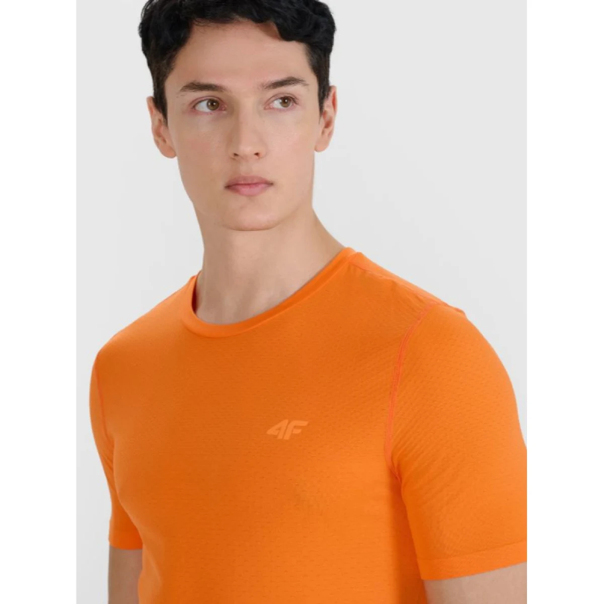 Pánske bežecké tričko s krátkym rukávom 4F TSHIRT FNK-WSS25TFTSM1262-70S-ORANGE · záber 2