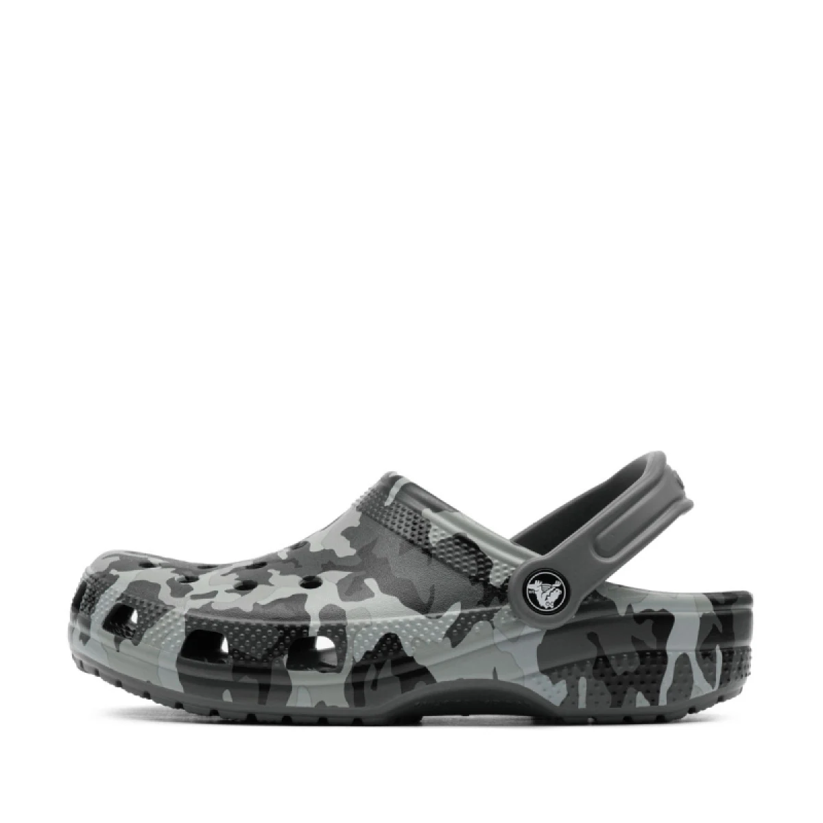Chlapčenské kroksy (rekreačná obuv) CROCS Classic Camo Clog K black grey · záber 2