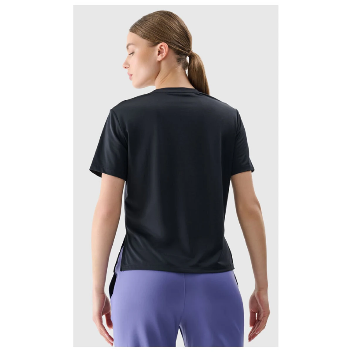 Dámske tréningové tričko s krátkym rukávom 4F TSHIRT FNK F1236-20S-DEEP BLACK · záber 3