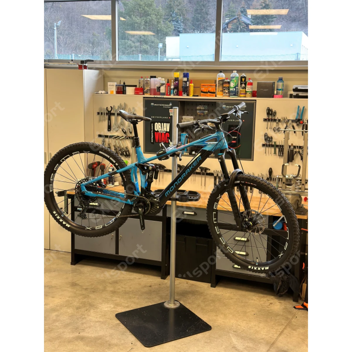 Horský elektrobicykel MONDRAKER Crafty R, marlin blue black · záber 5