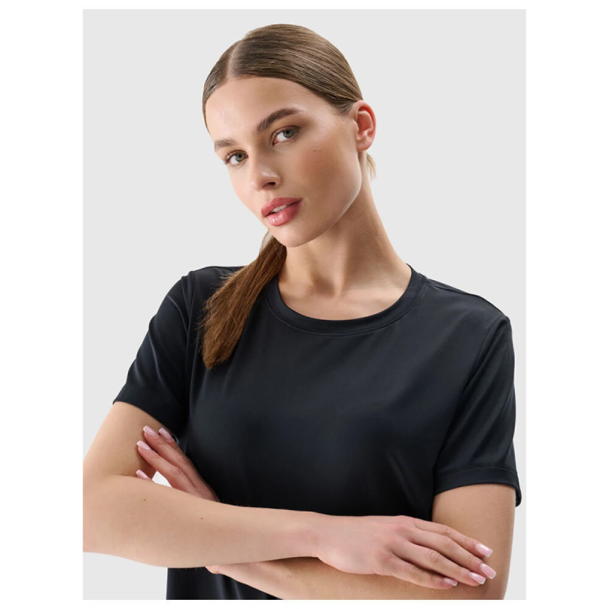 Dámske tréningové tričko s krátkym rukávom 4F TSHIRT FNK F1236-20S-DEEP BLACK · záber 2