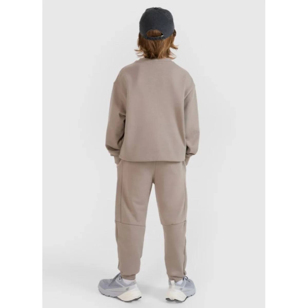 Chlapčenské tepláky 4F JUNIOR TROUSERS CAS M1103-83S-BEIGE · záber 4