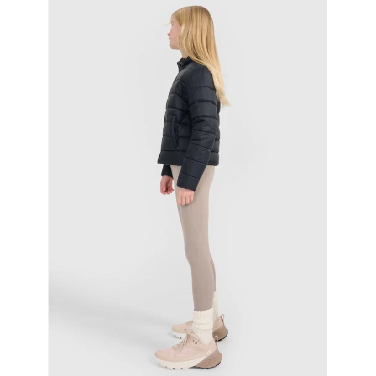 Dievčenská bunda 4F JUNIOR DOWN JACKET-JWSS25TDJAF515-20S-BLACK · záber 5