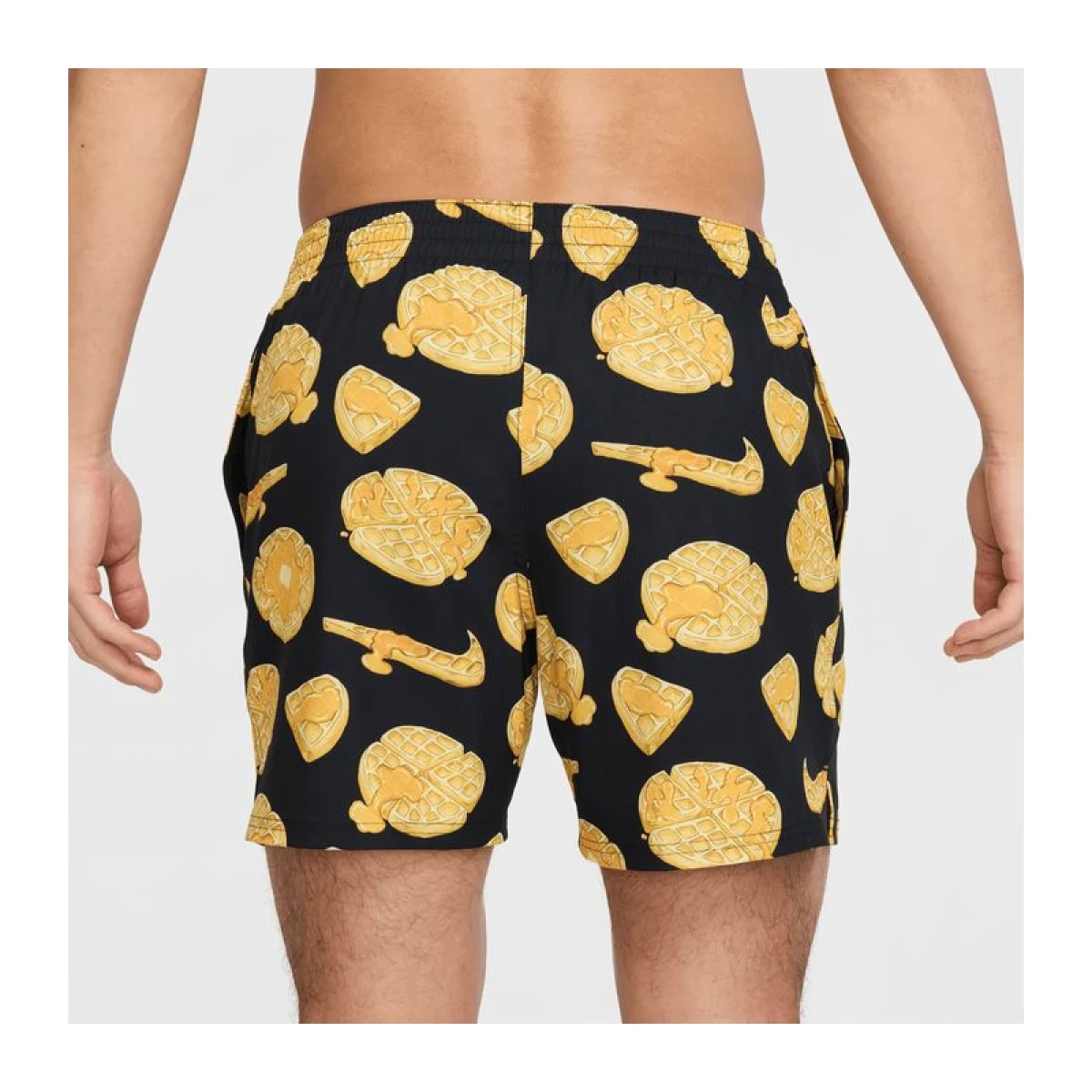 Pánske plavky NIKE SWIM MULTI PRINT-BLACK · záber 4