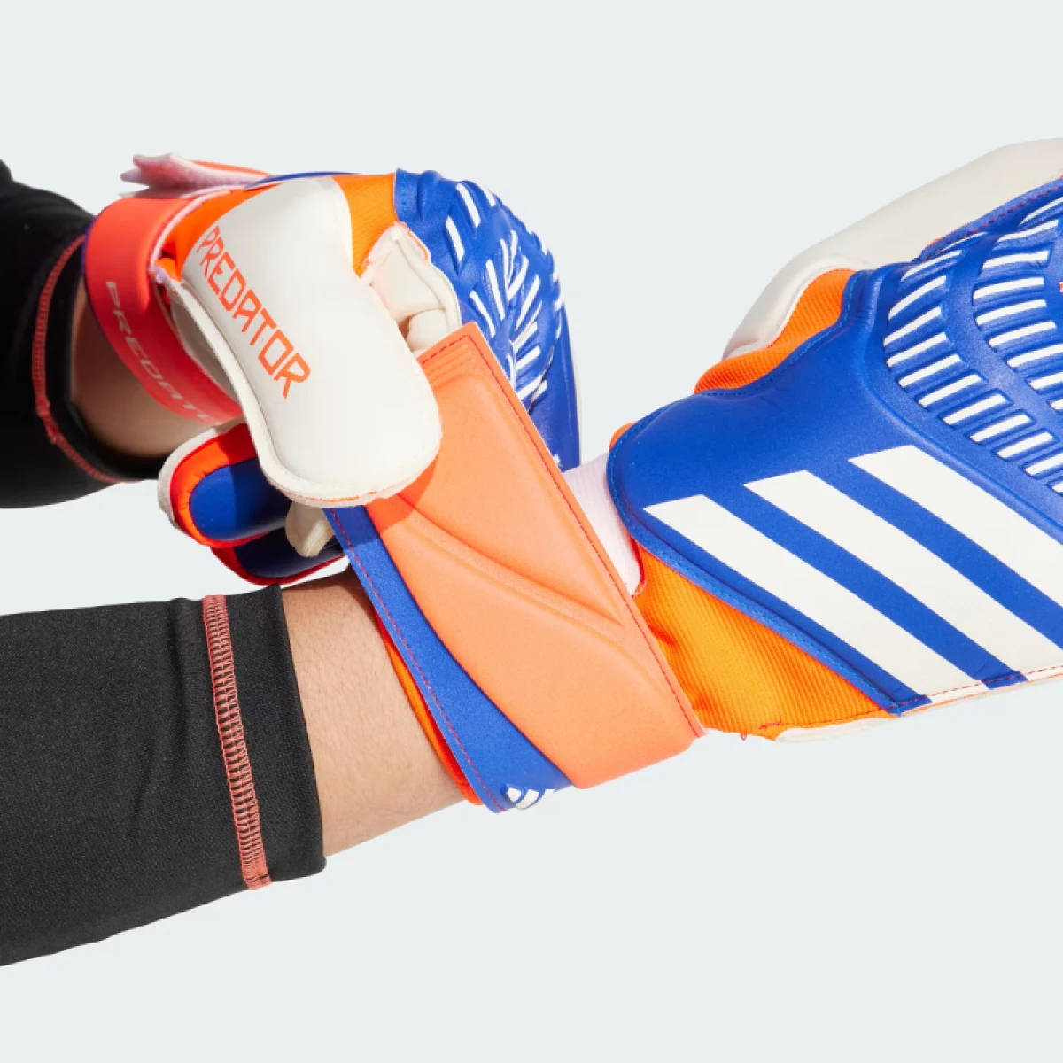 Futbalové brankárske rukavice ADIDAS PRED GL MTC LUCBLU SOLARRED WHIT · záber 5