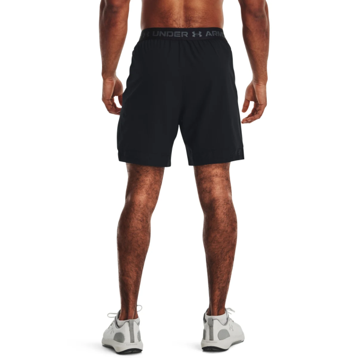Pánske tréningové kraťasy UNDER ARMOUR UA Vanish Woven 6in Shorts-BLK · záber 2