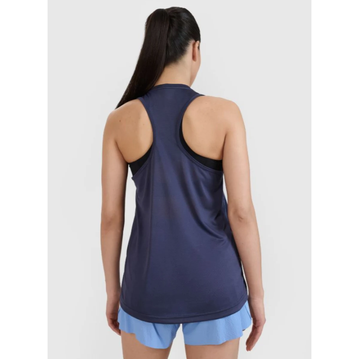 Dámske bežecké tričko bez rukávov 4F SLEEVELESS FNK-WSS25TFSLF427-22S-ANTHRACITE · záber 5