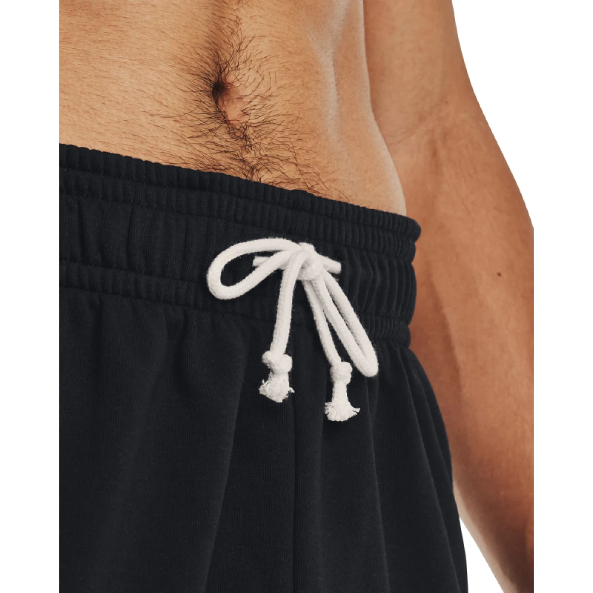 Pánske teplákové kraťasy UNDER ARMOUR UA Rival Terry 6in Short-BLK · záber 2