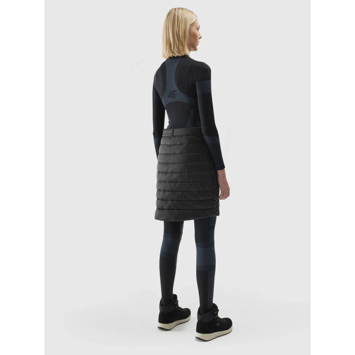Dámska turistická sukňa 4F SKIRT FNK-AW23TFSKF008-21S-BLACK · záber 4