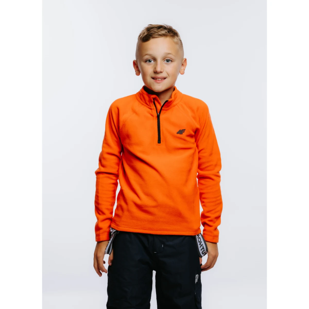Chlapčenská lyžiarska flisová mikina 4F JUNIOR FLEECE UNDERWEAR-JAW23UFLEM019-70S-ORANGE · záber 2