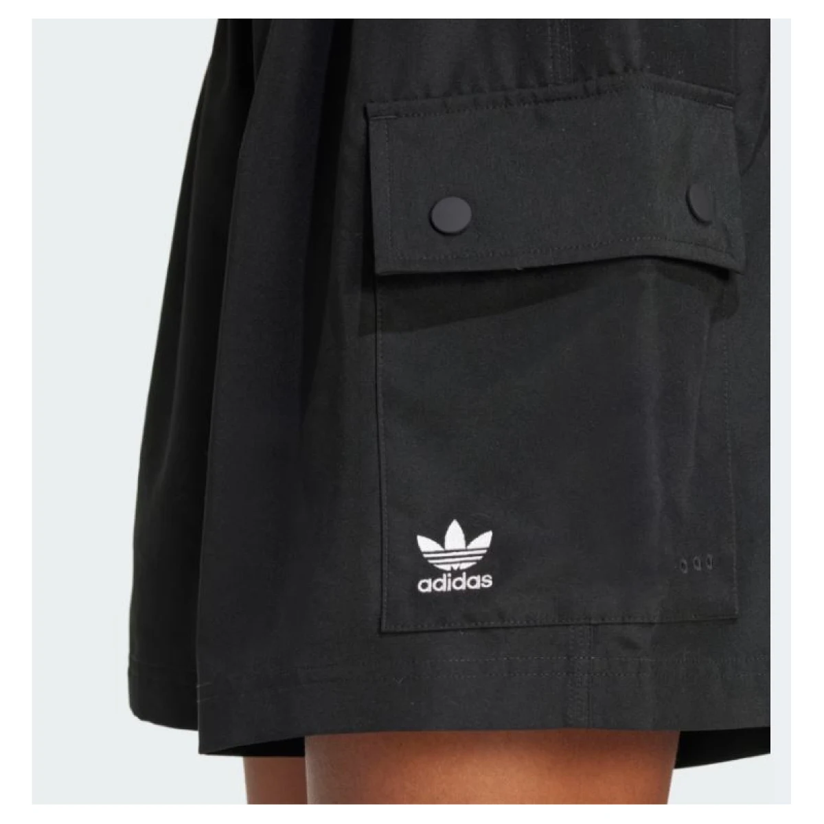 Dámske kraťasy ADIDAS ORIGINALS ESS C SHORTS-BLACK · záber 5