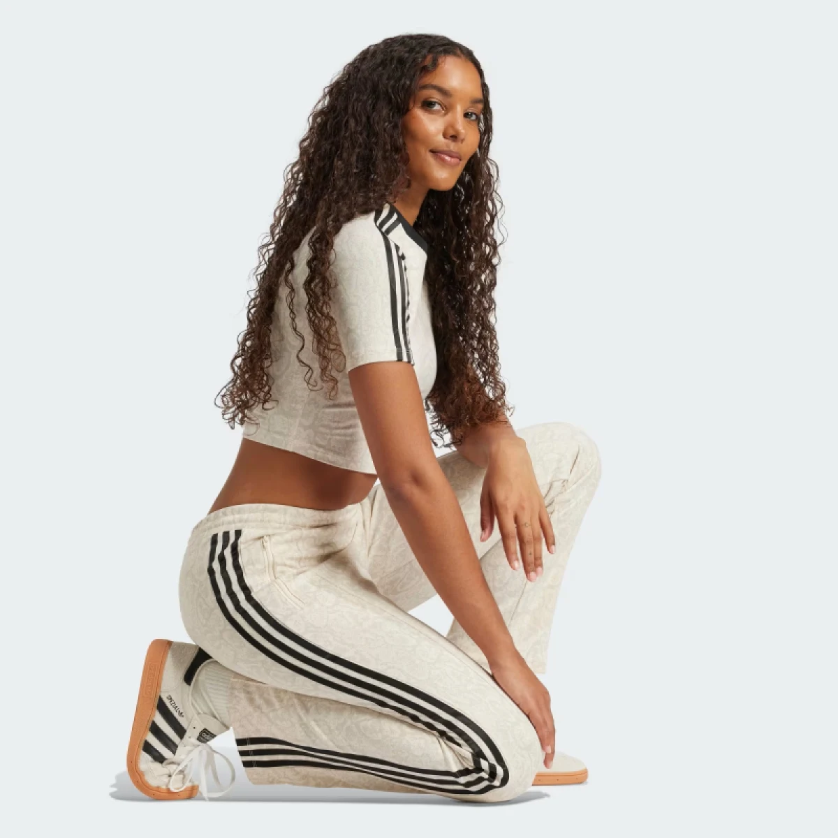Dámske nohavice ADIDAS ORIGINALS SNAKE FB TP-WONWHI MULTCO · záber 4