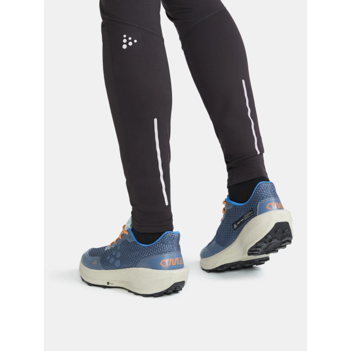 Pánske bežecké zateplené legíny CRAFT ADV ESSENCE WARM WIND TIGHTS 2 M-992000-Slate · záber 3