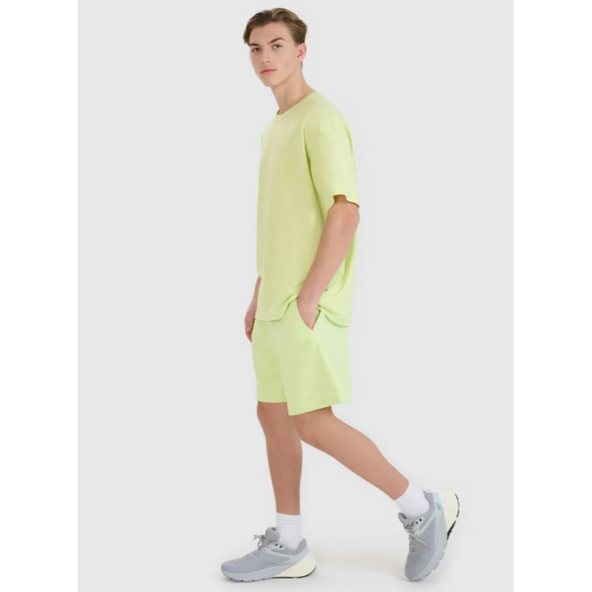 Teplákové kraťasy 4F SHORTS CAS U544-45S-CANARY GREEN · záber 5
