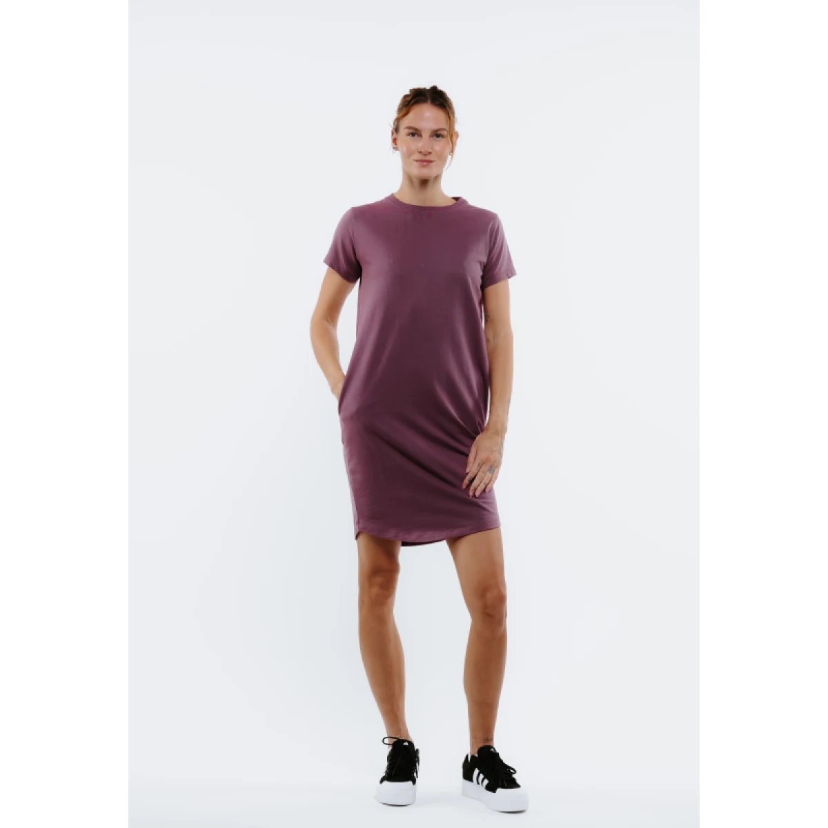Dámske šaty AUTHORITY D-BASE II W burgundy · záber 2