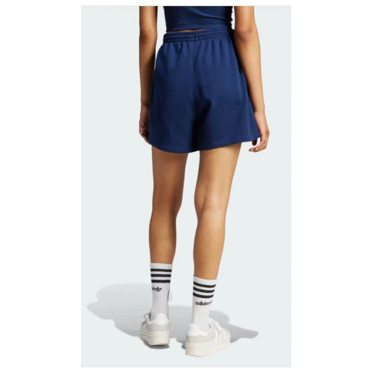 Dámske kraťasy ADIDAS ORIGINALS ESS SHORTS-NINDIG · záber 2