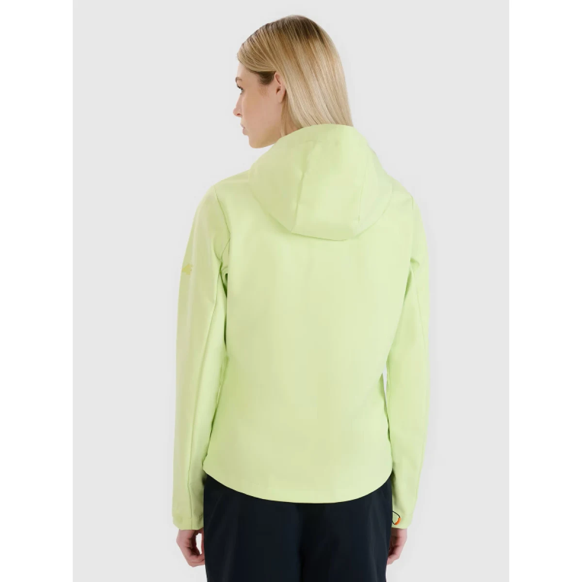Dámska turistická bunda 4F SOFTSHELL JACKET F320-45S-CANARY GREEN · záber 3