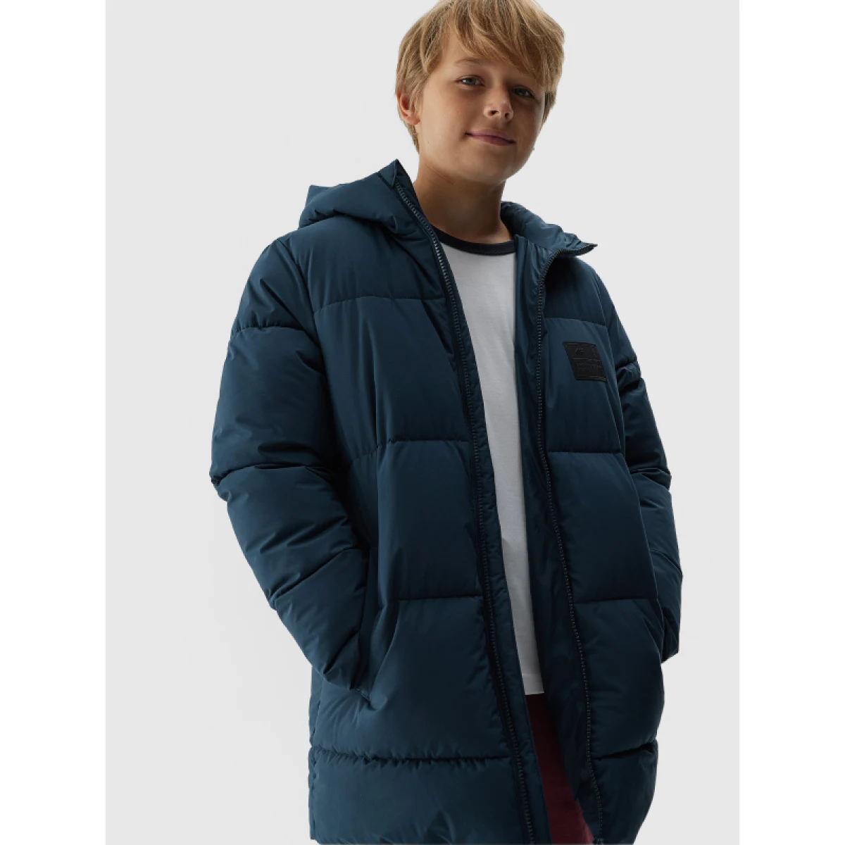 Chlapčenská bunda 4F JUNIOR DOWN JACKET-JAW23TDJAM275-31S-NAVY · záber 3