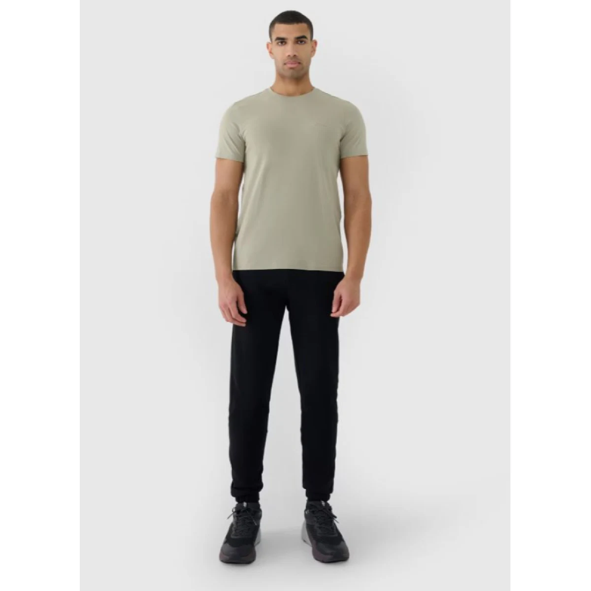 Pánske tepláky 4F TROUSERS CAS M1014-20S-DEEP BLACK · záber 4