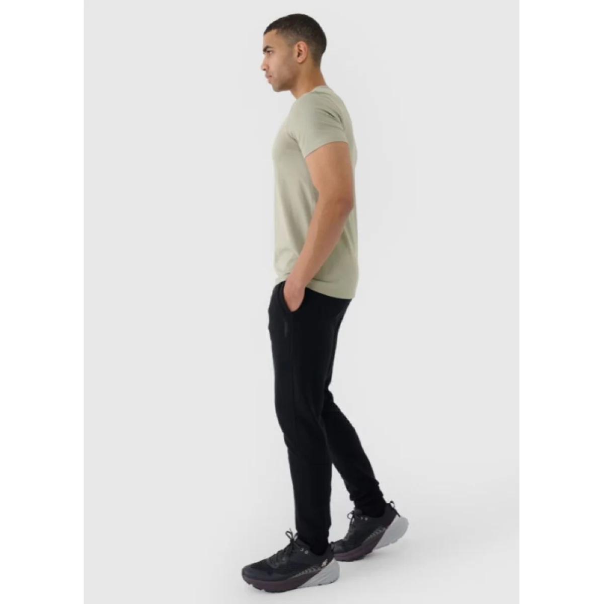 Pánske tepláky 4F TROUSERS CAS M1014-20S-DEEP BLACK · záber 5