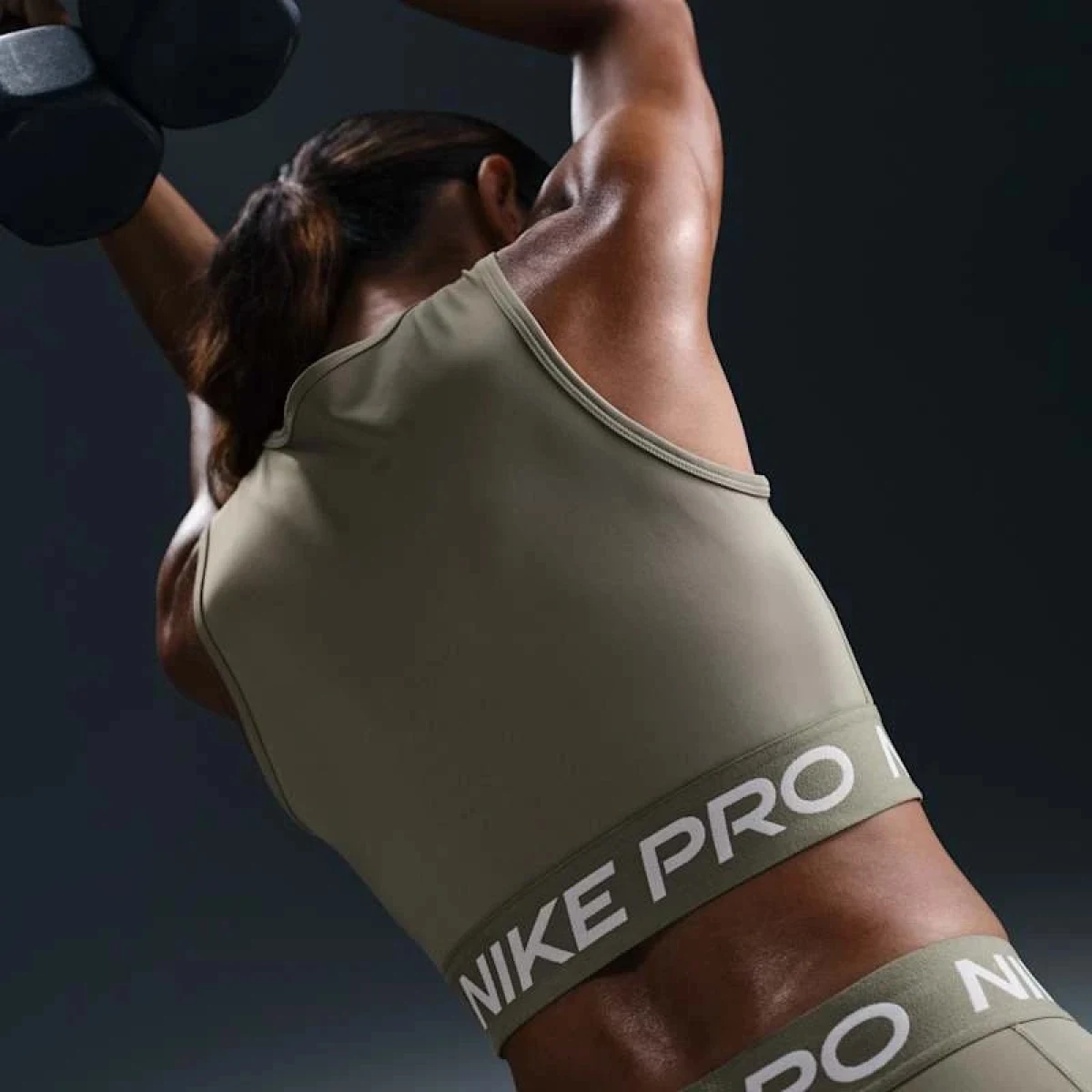 Dámske tréningové tielko NIKE PRO DF 365 CROP TANK-320-Beige · záber 3