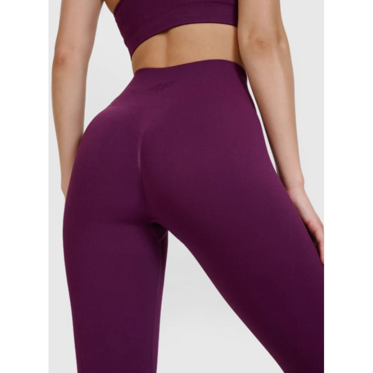 Dámske legíny 4F TIGHTS FNK F347-50S-DARK VIOLET · záber 4