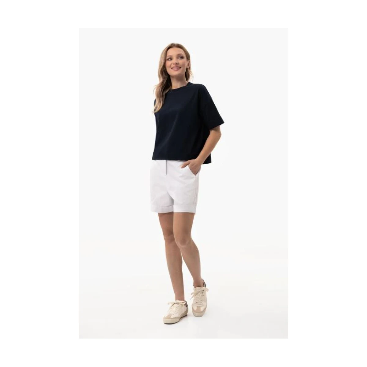 Dámske kraťasy VOLCANO AGO-100-WHITE · záber 3
