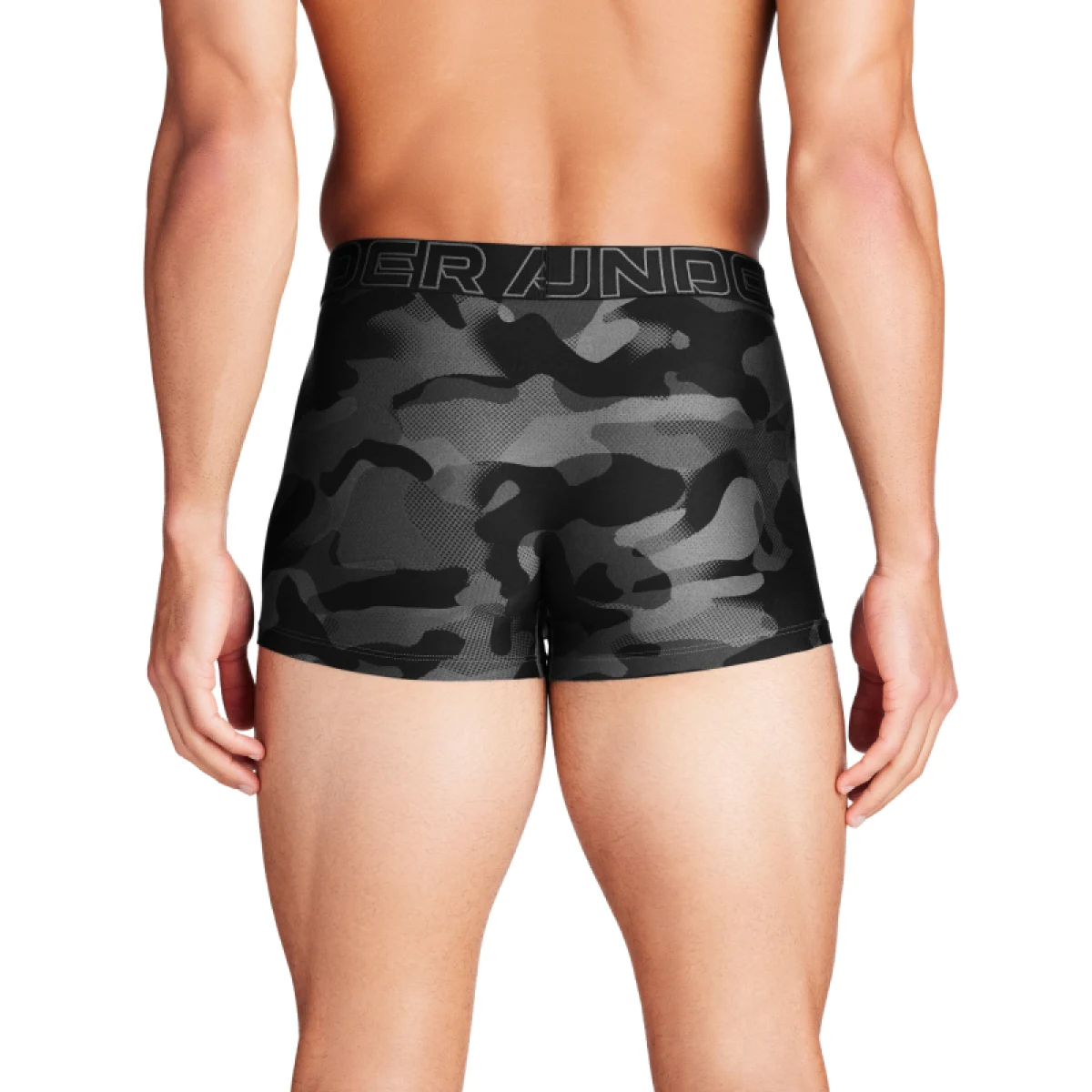 Pánske boxerky UNDER ARMOUR 3 PACK-UA PERFORMANCE TECH - PRINT 3 inch-BLK · záber 3