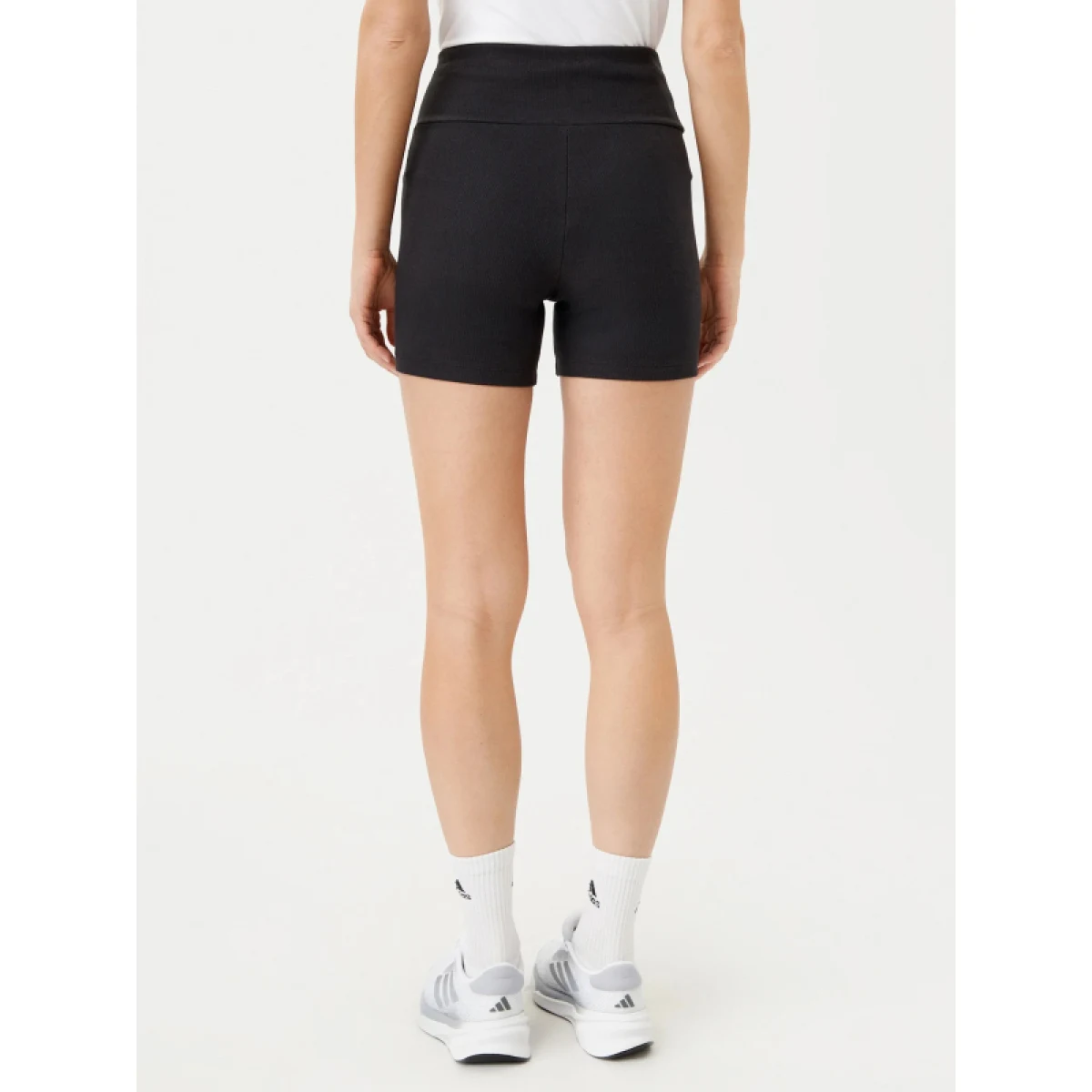 Dámske kraťasy ADIDAS ORIGINALS ESS RIB SHORTS-BLACK · záber 3