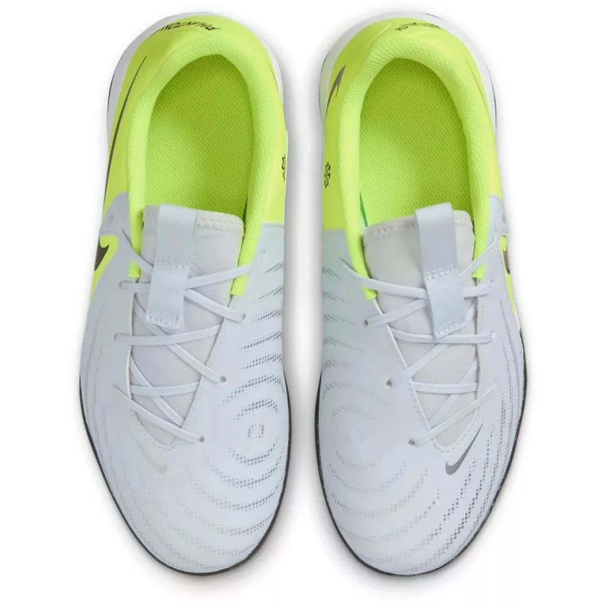 Chlapčenské futbalové kopačky halové NIKE Phantom GX 2 Academy Jr IC metallic silver volt black · záber 4