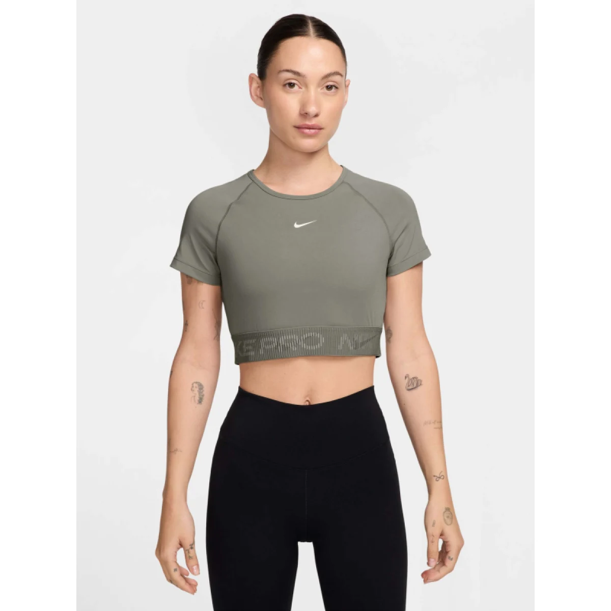 Dámske tréningové tričko s krátkym rukávom NIKE PRO W NP DF SS CROP TOP TT GX-320-Khaki · záber 2