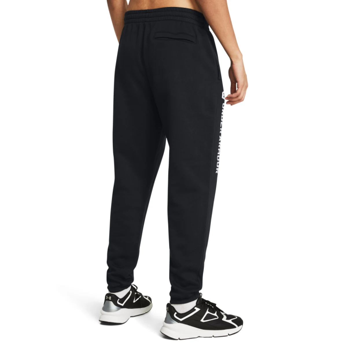 Pánske zateplené tepláky UNDER ARMOUR UA Icon Flc 24 7 Jgr-BLK · záber 3