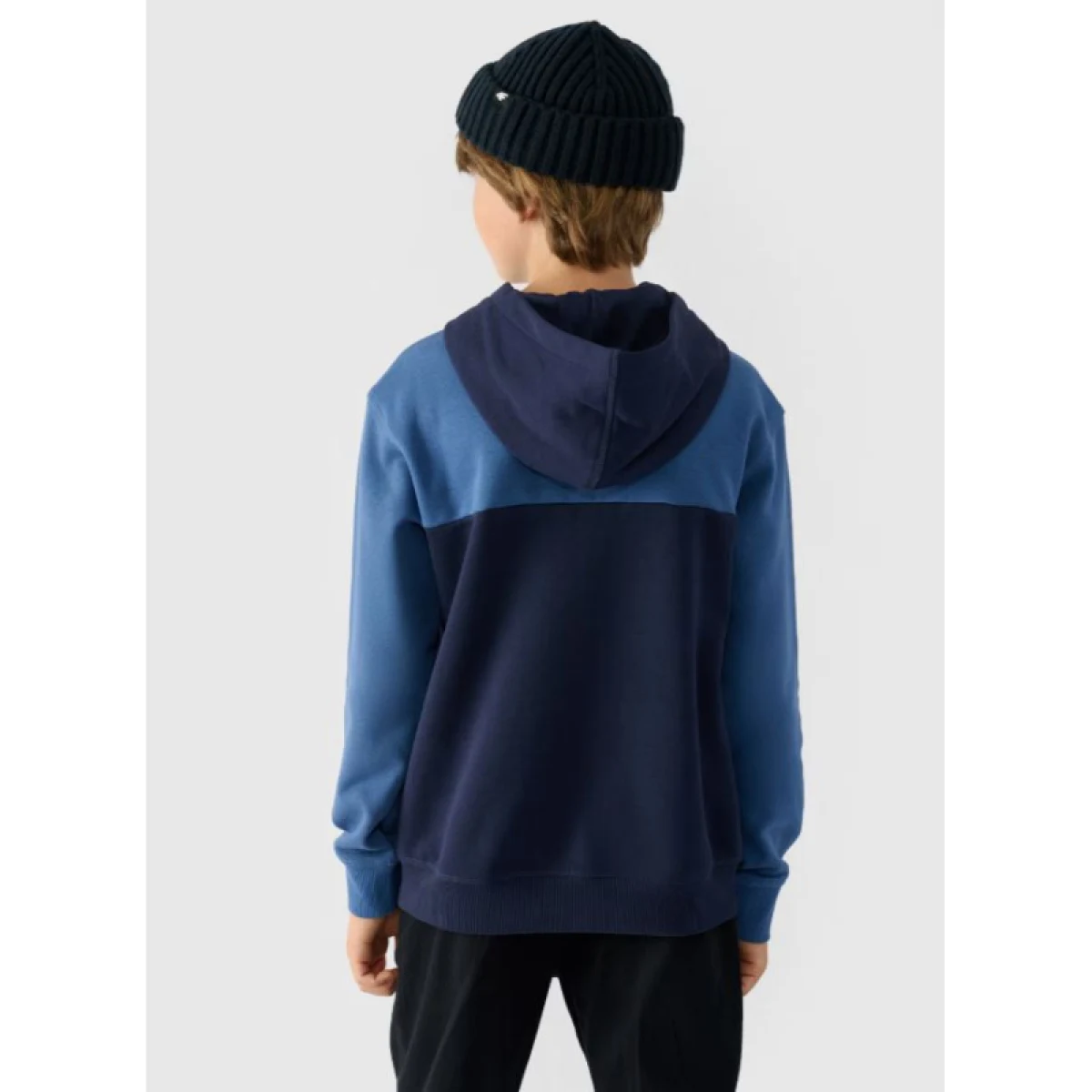Chlapčenská mikina s kapucňou 4F JUNIOR SWEATSHIRT-JWAW24TSWSM1222-30S-DARK BLUE · záber 3