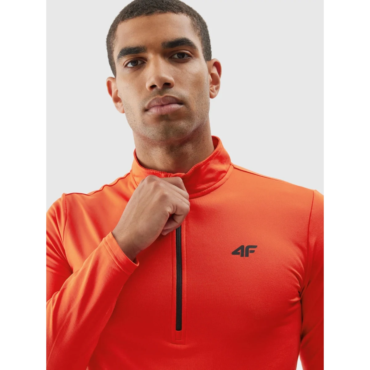 Pánska zateplená lyžiarska mikina s 1 2 zipsom 4F BRUSHED UNDERWEAR-AW23UBRUM035-62S-RED · záber 4